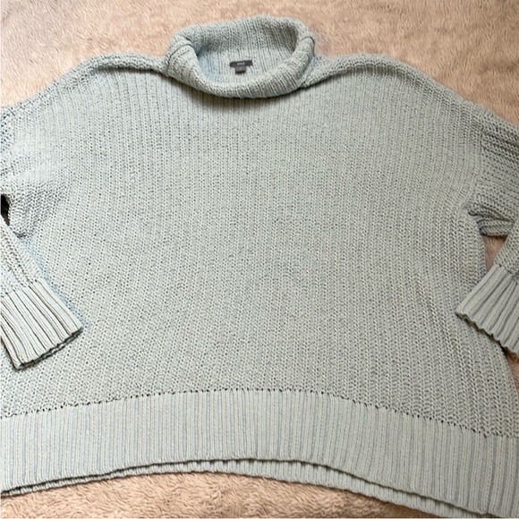 Aerie Oversized Chunky Knit Turtleneck Sweater - Picture 4 of 4